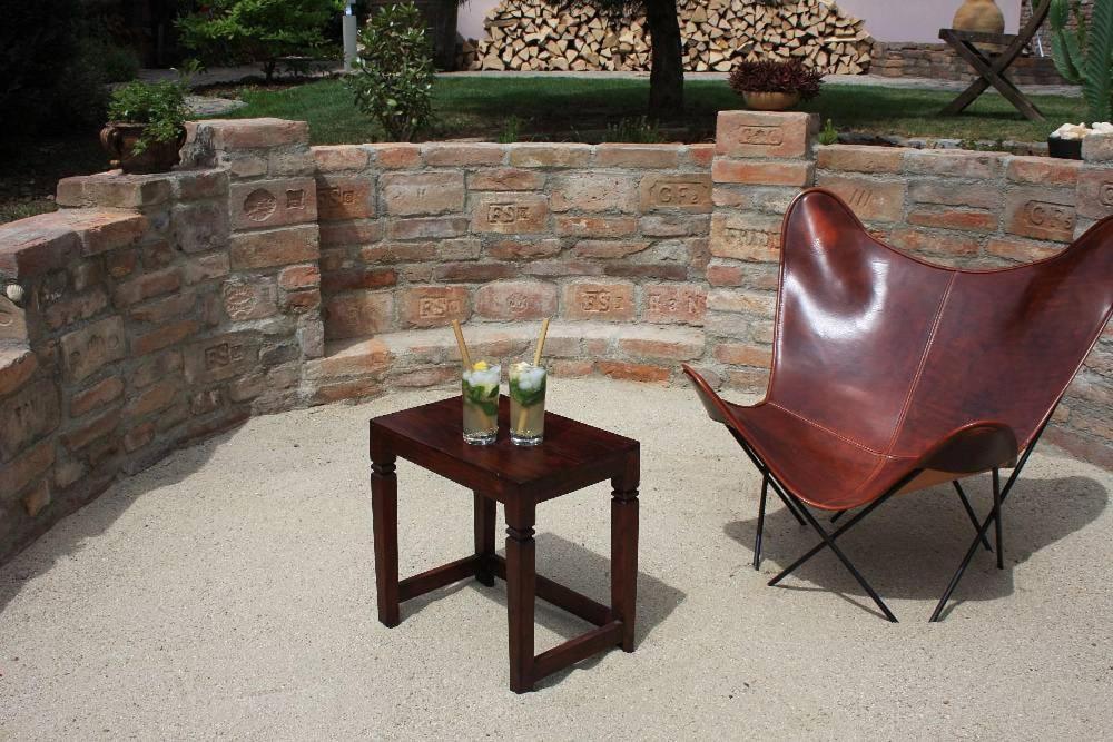 Ubytovani V Soukromi Na Sadove 906 - Valtice Ngoại thất bức ảnh